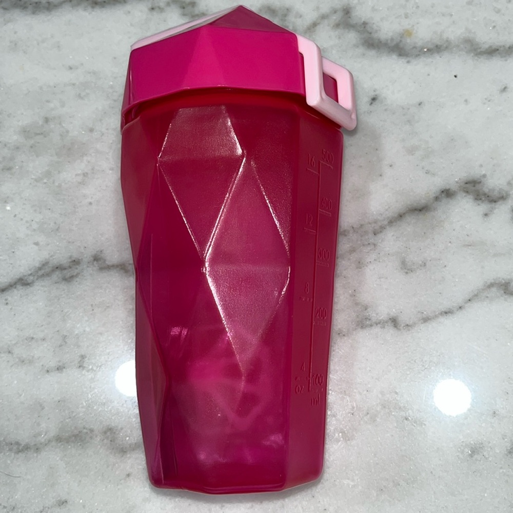 Keelo shaker bottle - Diamond design.